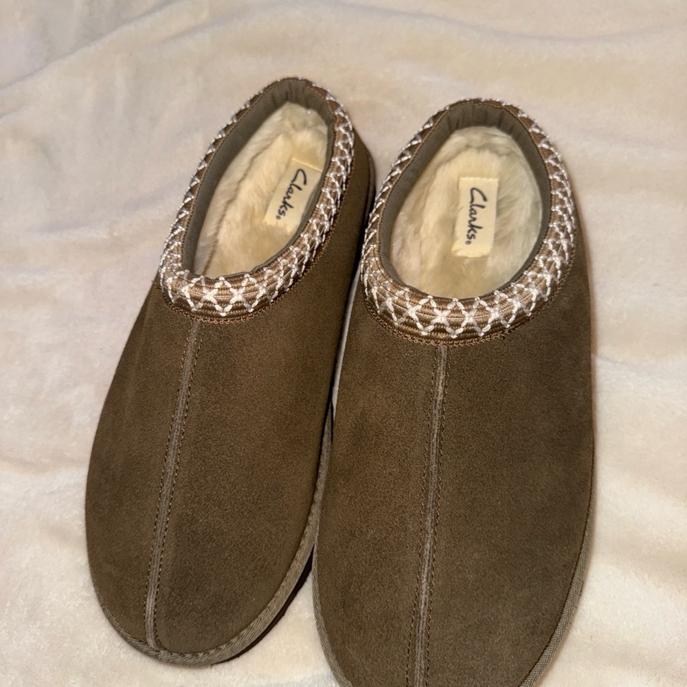 CLARKS Mens SLIPPERS Indoor Outdoor sz 10 - Picture 2 of 3